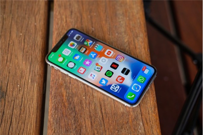 Muốn sắm iPhone X - đây là thời điểm tồi tệ nhất để mua