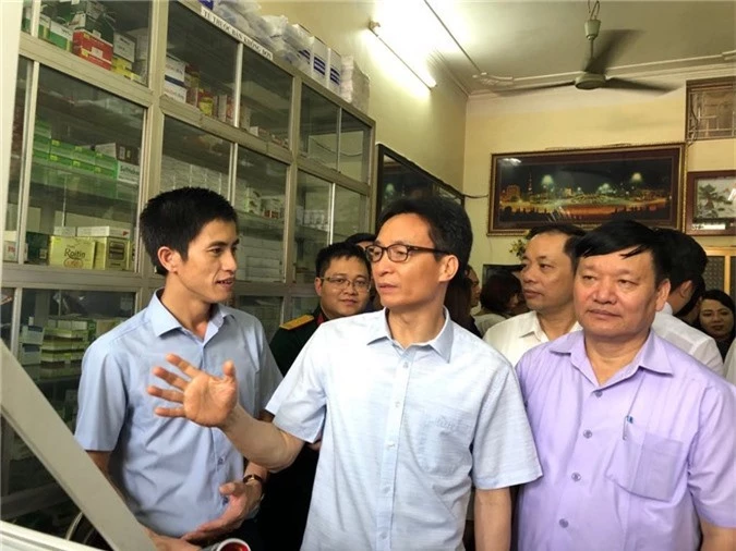 Bộ trưởng Y tế: Việt Nam sẽ “chia tay” hình ảnh mua thuốc dễ như mua rau - Ảnh 2.