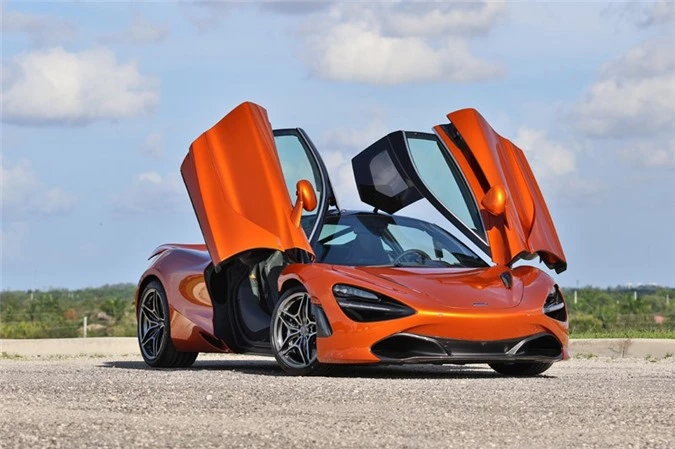 1. McLaren 720S.