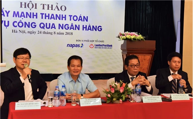 Thanh toán dịch vụ công qua ngân hàng vẫn còn gặp nhiều khó khăn