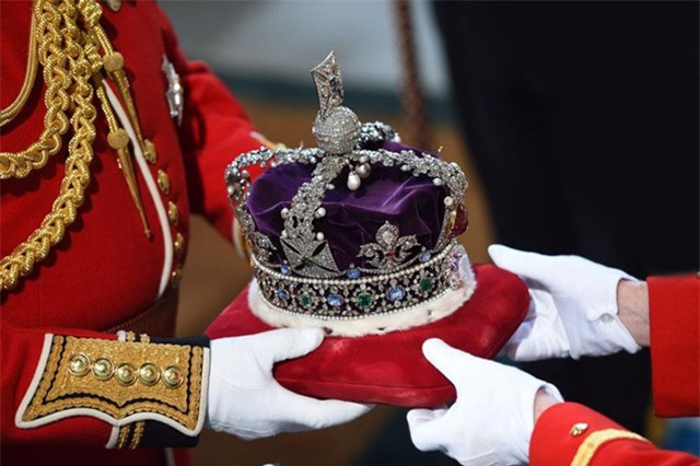 Lời nguyền đáng sợ trên viên kim cương đắt giá nhất mọi thời đại