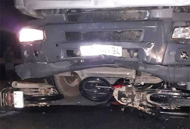 Xe tải lao vào đám đông, 1 người chết, 5 người thương trọng thương