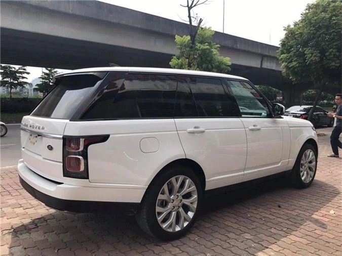 SUV hang sang Range Rover 2018 ve Viet Nam gia 8,9 ty dong hinh anh 4