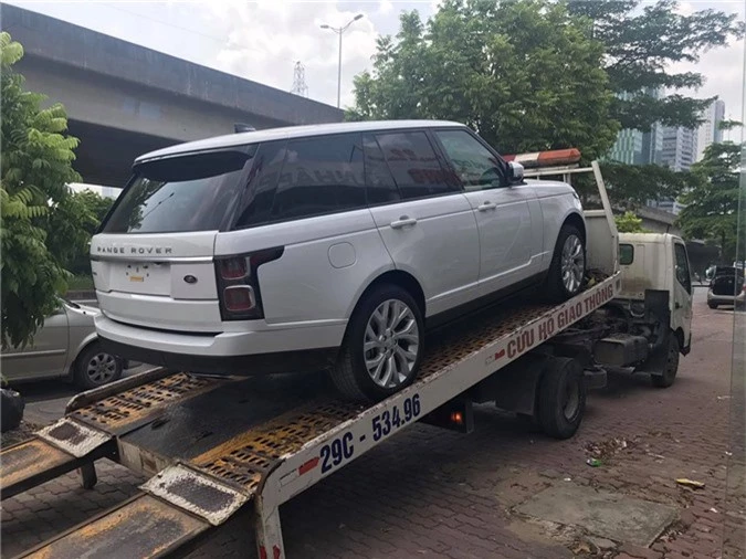 SUV hang sang Range Rover 2018 ve Viet Nam gia 8,9 ty dong hinh anh 9