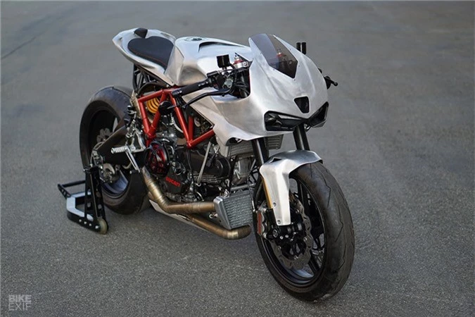 Can canh mau do Ducati Cafe fighter tu Italy hinh anh 2