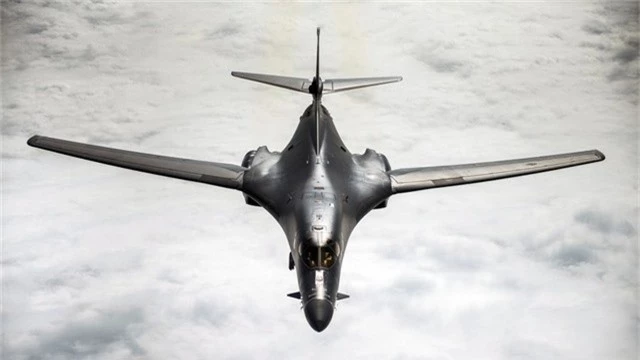 Máy bay ném bom B-1B Lancer của Mỹ (Ảnh minh họa: AFP)