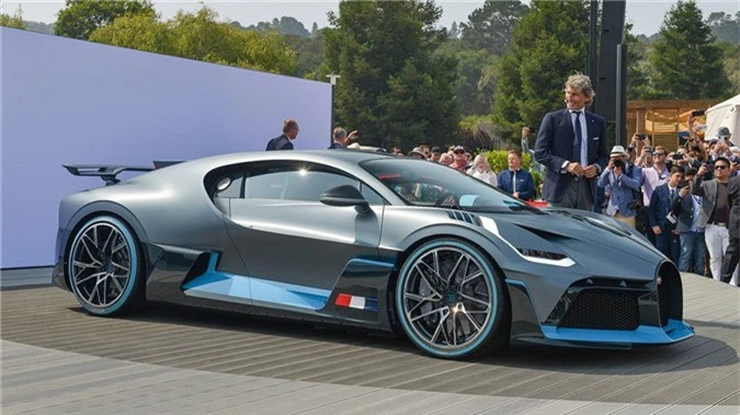 'Quai vat' Bugatti Divo 5,8 trieu USD vua ra mat da chay hang hinh anh 1