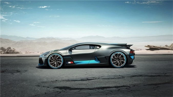 'Quai vat' Bugatti Divo 5,8 trieu USD vua ra mat da chay hang hinh anh 14