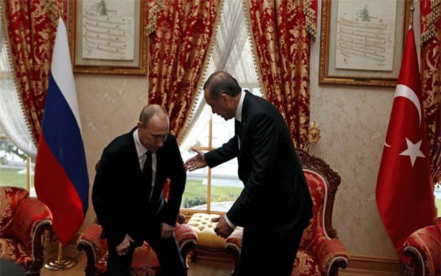 Lý do Tổng thống Thổ Nhĩ Kỳ mời ông Putin tới nhà hàng hải sản