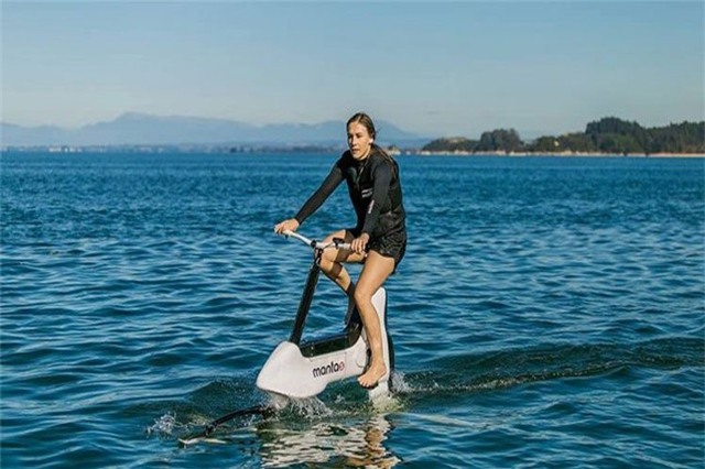 Cận cảnh xe đạp đi trên mặt nước độc đáo sắp ra mắt