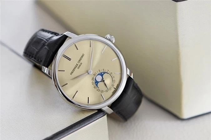 3. Frédérique Constant Slimline Production Moonphase (giá: 3.500 USD).