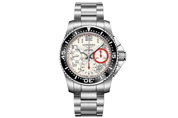 5. Longines HydroConquest Chronograph (giá: 2.325 USD).