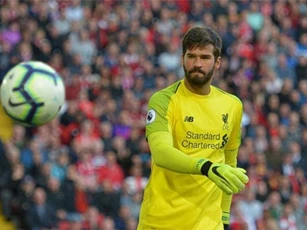 Huyền thoại cảnh báo NHM về “bom tấn” của Liverpool