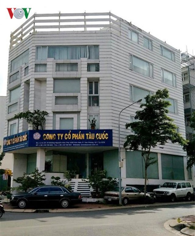 Bị ép không nhận tiền trợ cấp thôi việc để được chốt sổ BHXH