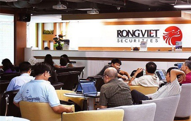 Cổ phiếu của chứng khoán Rồng Việt tăng mạnh sau khi trở thành thành viên thứ 10 của thị trường phái sinh