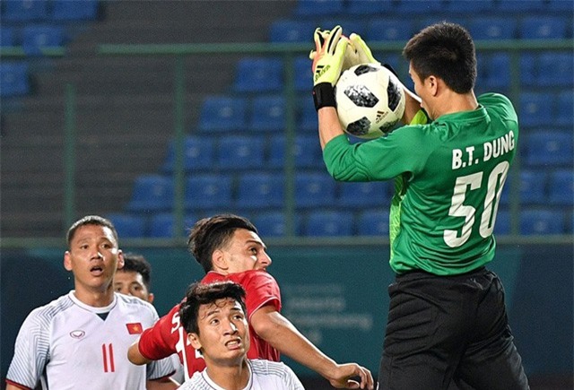 Thủ môn Bùi Tiến Dũng tin Olympic Việt Nam sẽ hạ Hàn Quốc trong 90 phút