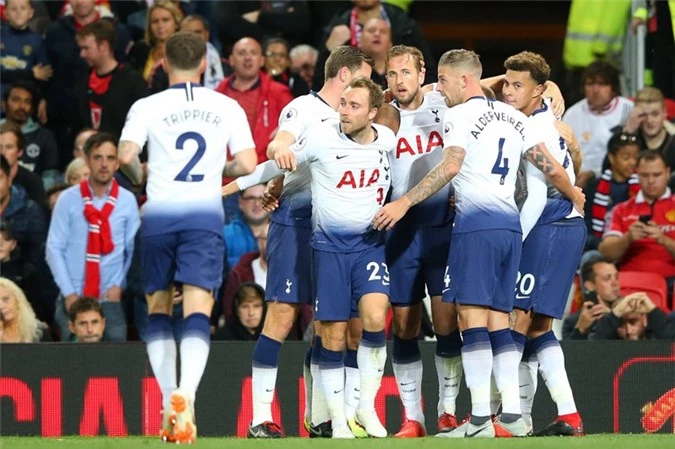 Tottenham đại thắng M.U.