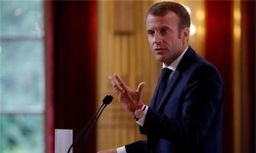 Tổng thống Pháp Emmanuel Macron phát biểu hôm 27/8 tại hội nghị đại sứ Pháp tổ chức thường niên ở điện Elysee, Paris. Ảnh: Reuters.