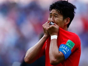 Báo Anh lo Olympic Việt Nam sẽ "tiễn" Son Heung Min đi nghĩa vụ quân sự