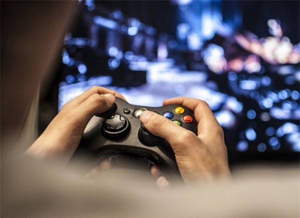 Tự tử, bạo lực, nghiện game…: Những cảnh báo về “bệnh học đường”