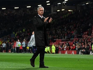 Ban lãnh đạo M.U phán quyết tương lai của Mourinho