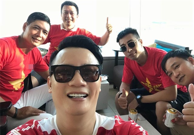 Những sao Việt rủ nhau tới Indonesia cổ vũ Olympic Việt Nam