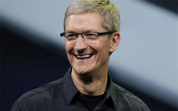 CEO Tim Cook bán 57,8 triệu USD cổ phiếu Apple