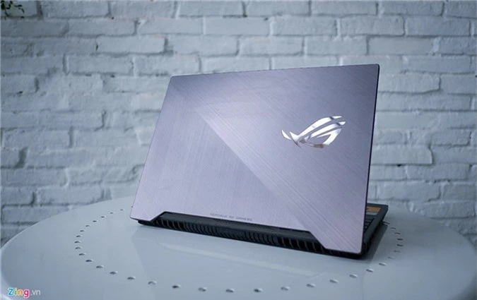 Asus ROG Strix SCAR II - laptop gaming cho xa thu gia 44,5 trieu hinh anh 1