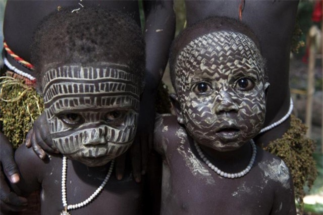 Bộ lạc 55.000 năm tách biệt thế giới bên ngoài ở Ấn Độ Dương