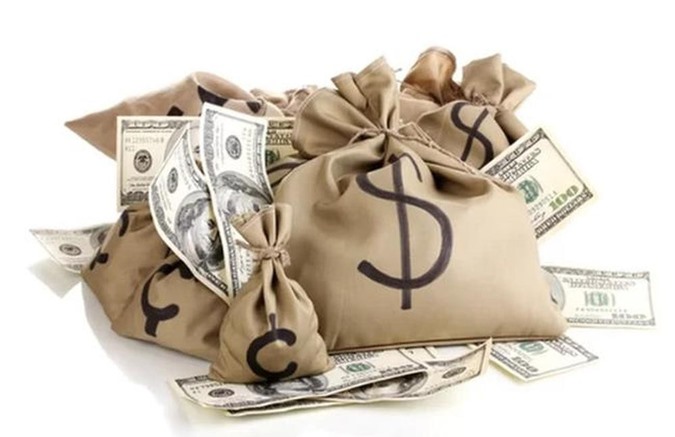 Loạt doanh nghiệp mạnh tay chia thưởng khủng