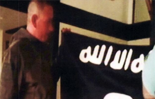 Kết đắng cho lính Mỹ hôn cờ IS, thề trung thành với khủng bố