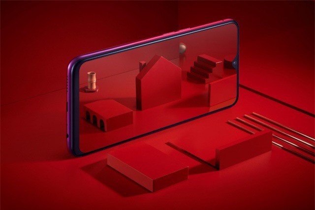 Smartphone tràn viền: cuộc đua mới của làng công nghệ