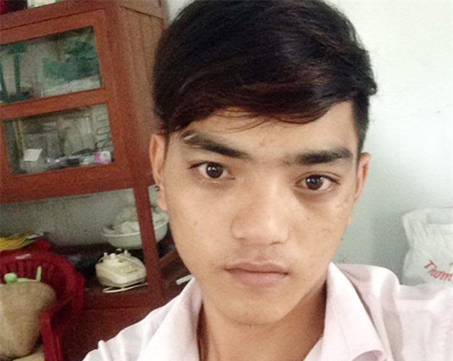 9X ngáo đá phóng hỏa đốt chợ