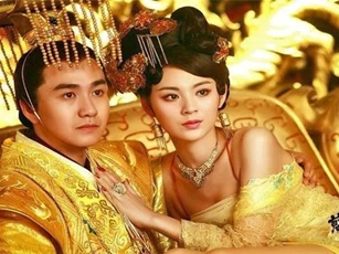 Sở thích quái đản của vị Hoàng đế trẻ tuổi bậc nhất Trung Hoa