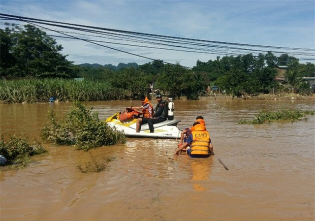 Thanh Hóa: 13 người chết, mất tích do mưa lũ