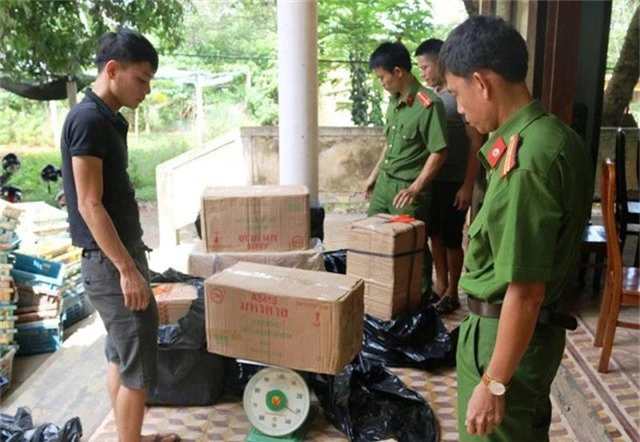 Hơn 500 kg pháo hoa bị bắt giữ trên đường vận chuyển