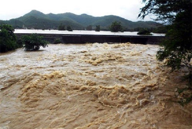 Dự báo thời tiết hôm nay (1/9): Lũ khẩn cấp trên các sông