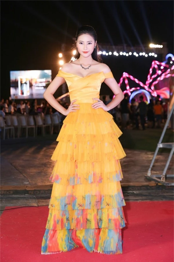Top 5 Hoa hậu Việt Nam 2018 - Đào Thị Hà cũng đồng hành nhiều hoạt động tại cuộc thi năm nay.