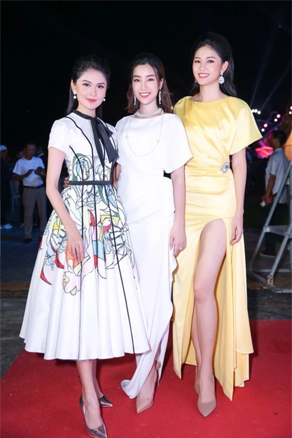 Top 3 Hoa hậu Việt Nam 2016 luôn thân thiết với nhau.