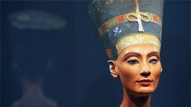 Bức tượng bán thân củaHoàng hậu Nefertiti. Ảnh: AFP