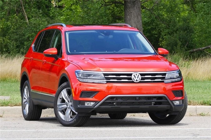 4. Volkswagen Tiguan (doanh số:188.158 chiếc).