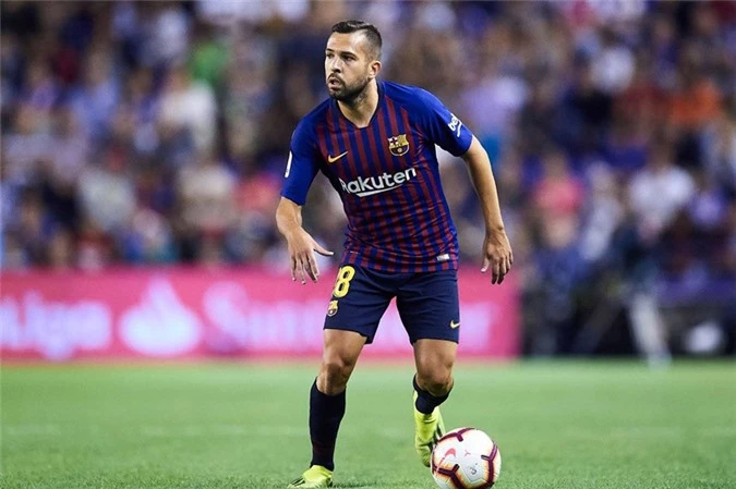 Hậu vệ trái: Jordi Alba (Barcelona).