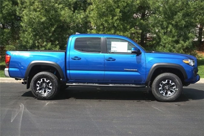 7. Toyota Tacoma (doanh số: 127.915 chiếc).