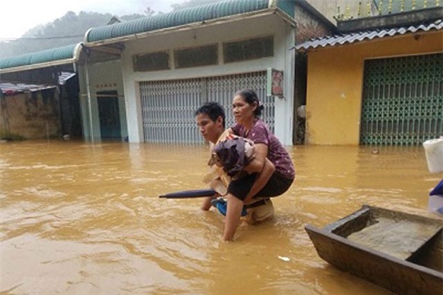 Mưa lũ gây thiệt hại lớn về người và của