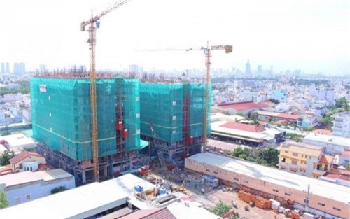 Áp lực cạnh tranh phân khúc nhà bình dân