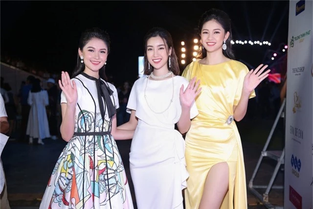 Cuộc hội ngộ hiếm có của dàn người đẹp xuất thân từ Hoa hậu Việt Nam - Ảnh 2.