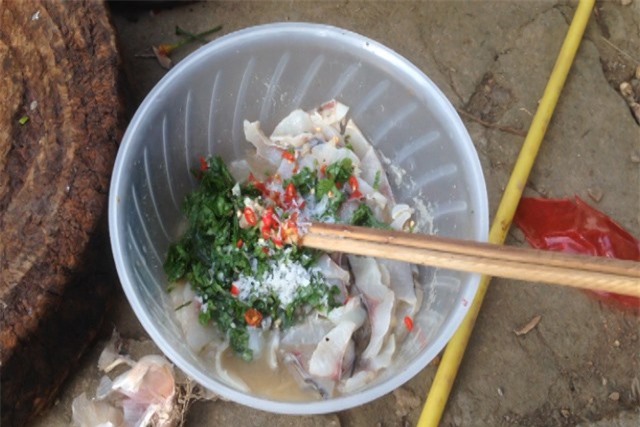 Gỏi cá sống ngon “nhức nhối” đậm chất núi rừng Tây Bắc