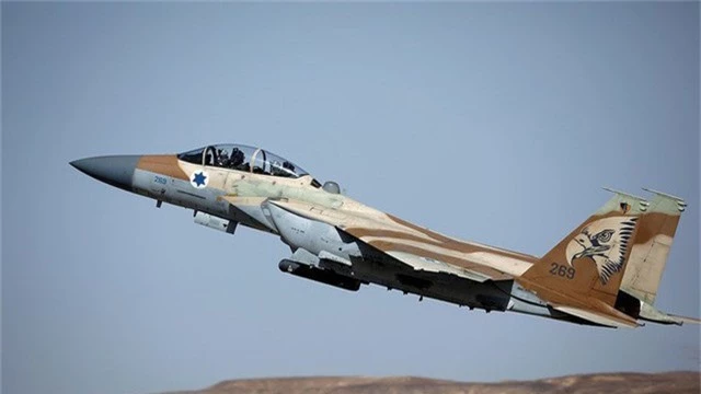 Một máy bay chiến đấu của Israel (Ảnh: Reuters)