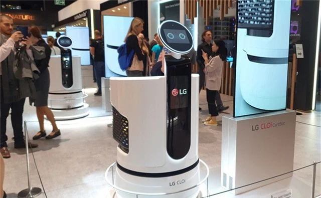 LG trưng bày nhiều robot tại triển lãm IFA 2018