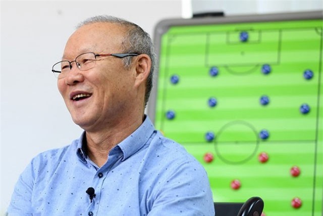 HLV Park Hang-seo: ‘Tôi chưa xứng đáng với cách gọi người hùng’